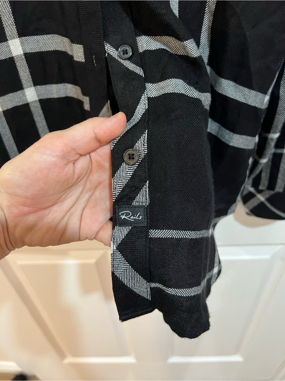 Rails Hunter Black Sterling Plaid Button Down Shirt Small - Picture 5 of 6